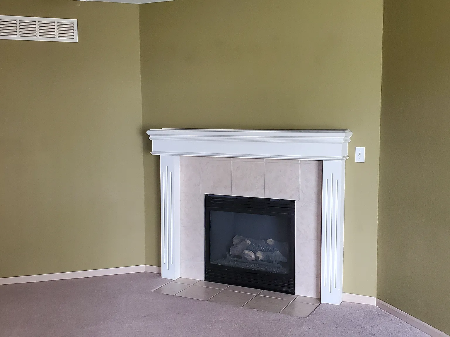 2 bed, 2.5 bath, 1384 sqft, $1,350 — Photo 2