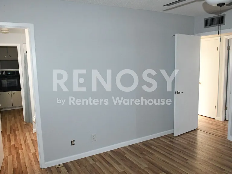 8420 E Edgemont Ave — Photo 14