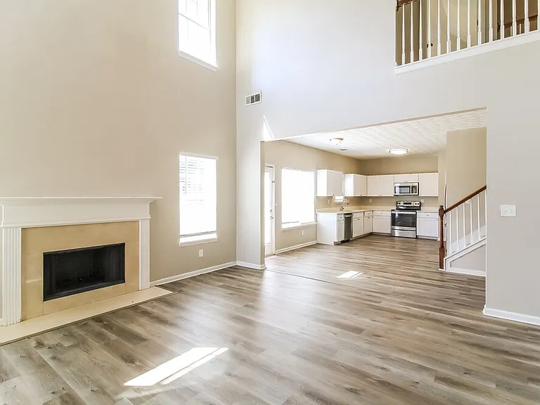 3505 Creekview Dr — Photo 6