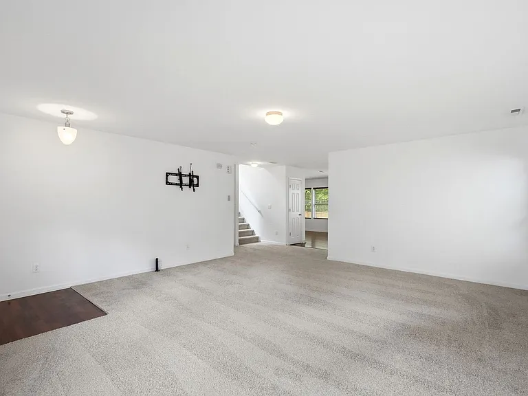 1906 Treefrog Ct — Photo 5