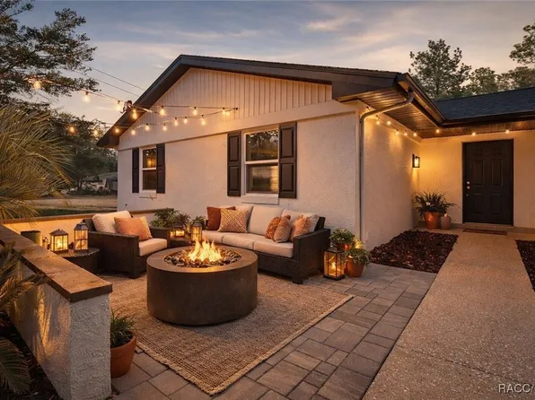 2587 W Cacti Ct, Citrus Springs, FL 34434