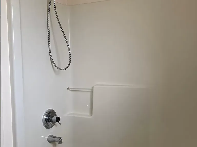 2922 NE Two Nikki Ct — Photo 14