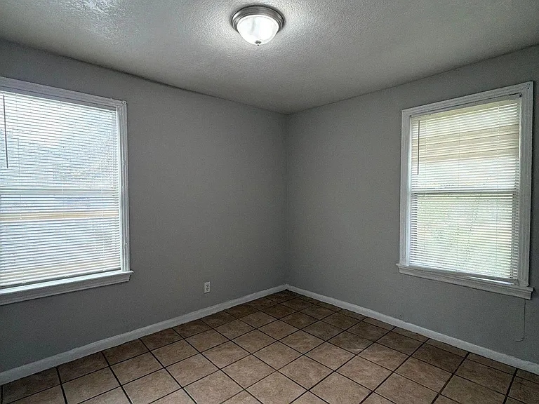 5326 Mays Dr — Photo 13