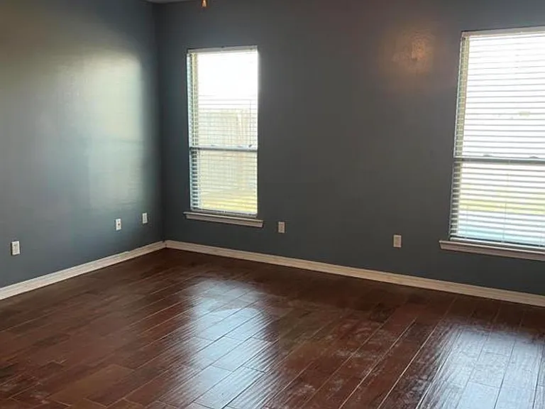 9437 Redwood Lake Blvd — Photo 16