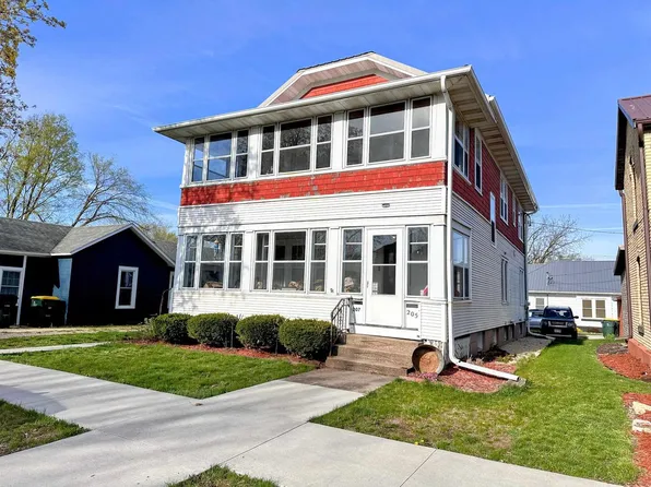 205-207 South Beaumont Road, Prairie Du Chien, WI 53821