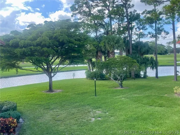 1225 NW 21st St APT 2112, Stuart, FL 34994