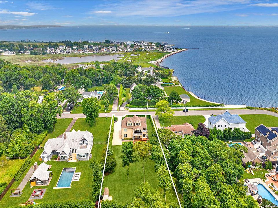 1st image of 240 S Gillette Avenue