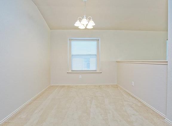 5th image of 1010 Remington Dr