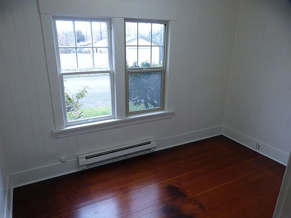 3rd image of 519 S Oak St Unit 2