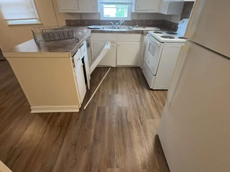 1267 Phillips Dr — Photo 27