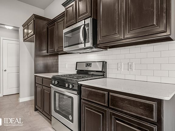 4th image of 3513 Piney River Dr