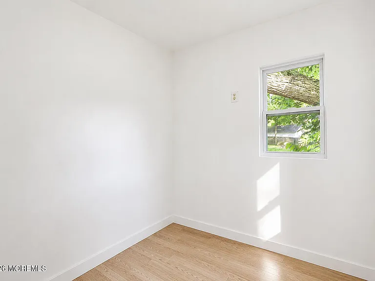 130 Court St #G — Photo 8
