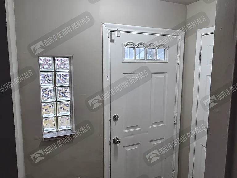 15039 Eastburn St — Photo 3