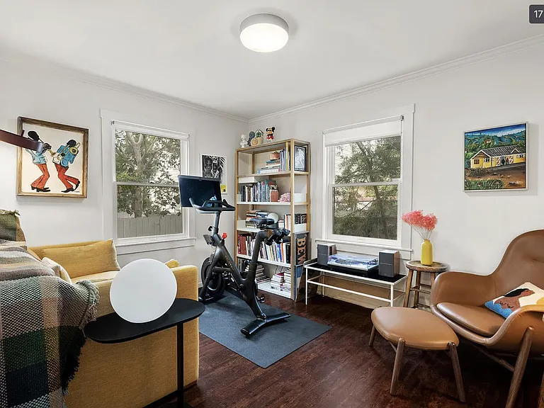 1014 N Manzanita St — Photo 17