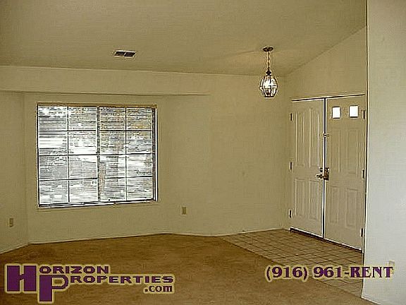 (2) : 8143 Lakespring Way   Sacramento, CA 