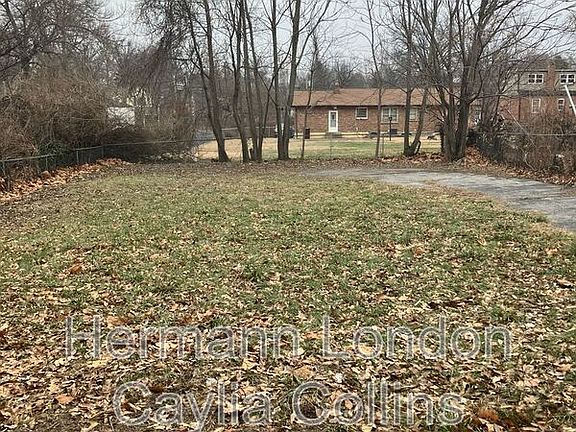 3rd image of 135 Hereford Ave