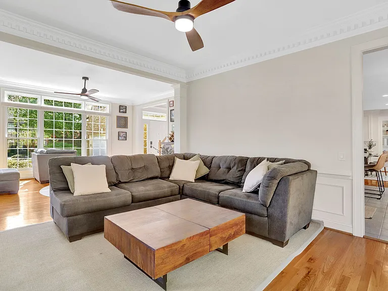 5231 Winter View Dr — Photo 14