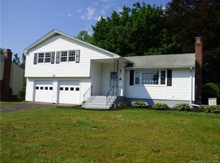 137 King Philip Dr, West Hartford, CT 06117