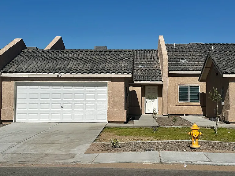 3807 S Sol Dr — Photo 1