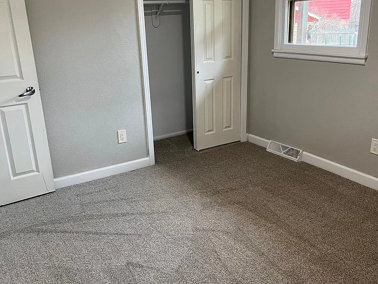 730 Normandy Cir — Photo 13