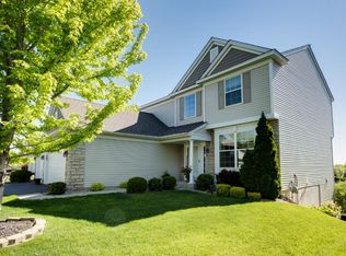 4102 Oakbrooke Curv, Eagan, MN 55122