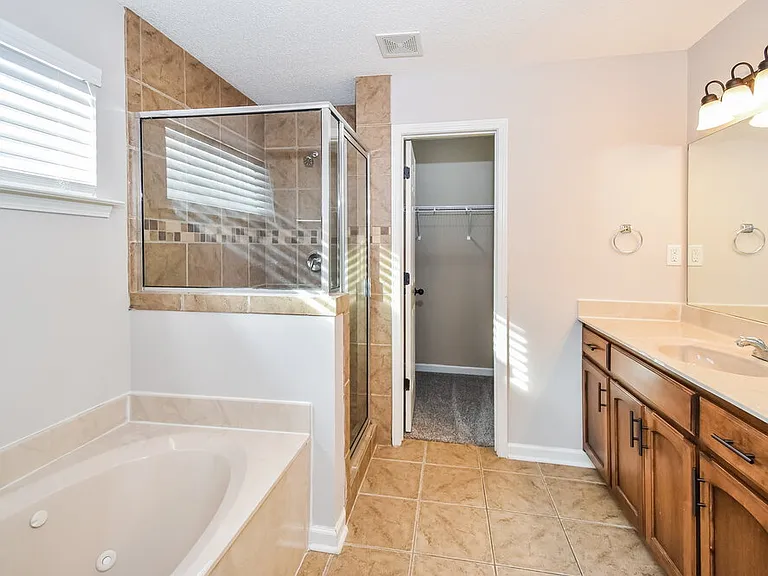 7860 Ridgedale Dr — Photo 10