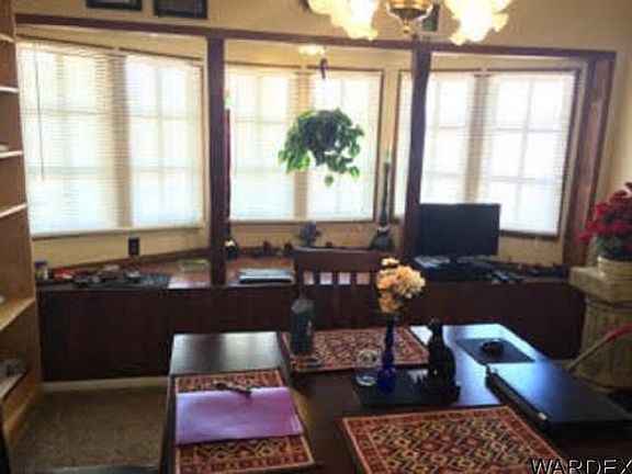 5th image of 2429 Karen Ave