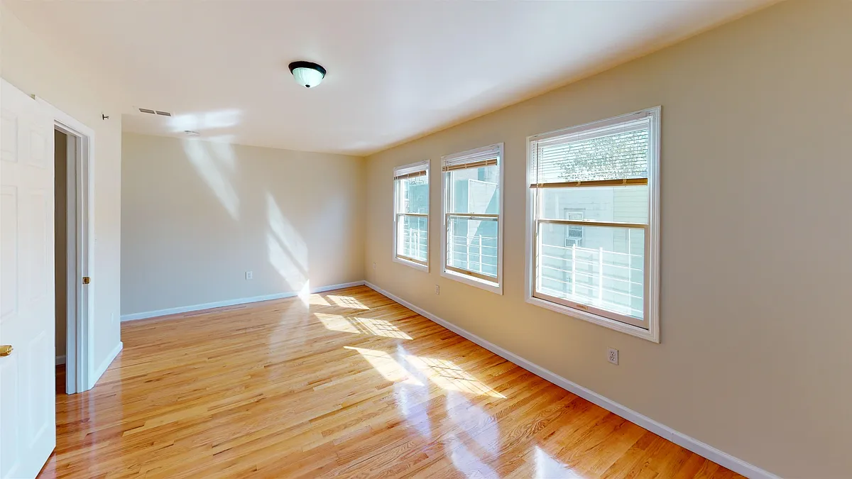 Building Photo - 57 Washburn St #2F