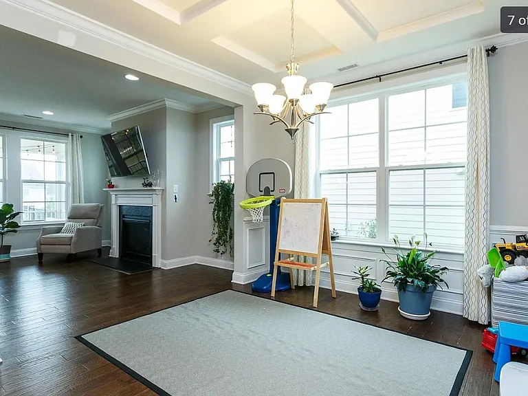 2105 Higley Dr — Photo 7