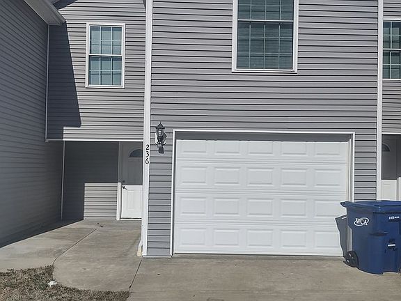 4th image of 236 Tara Ct #0