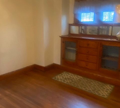 5th image of 147 Gladstone St