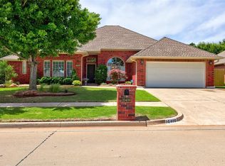 10409 Regent St, Oklahoma City, OK 73162