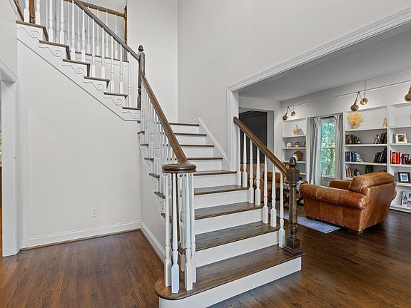 4th image of 9702 Deer Ridge Dr