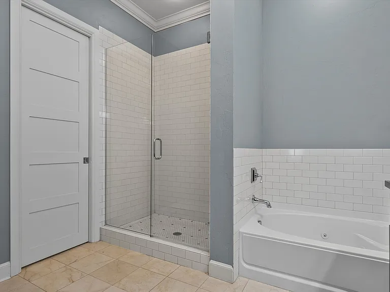 205 N Geary Ave — Photo 13
