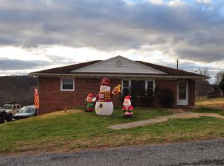 29 Skyline Rd, Lexington, VA 24450