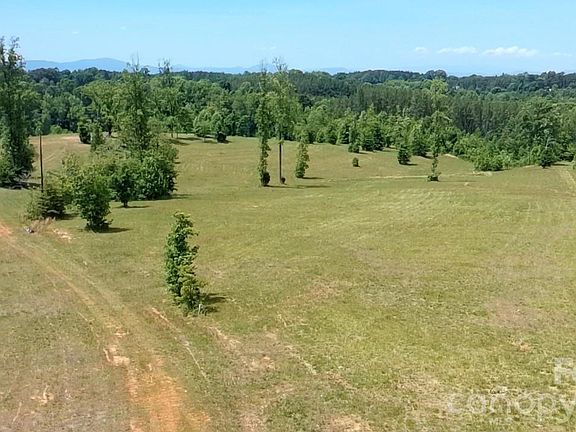 2nd image of 473 McEntire Rd