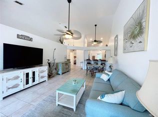 2037 W Crown Pointe Blvd, Naples, FL 34112