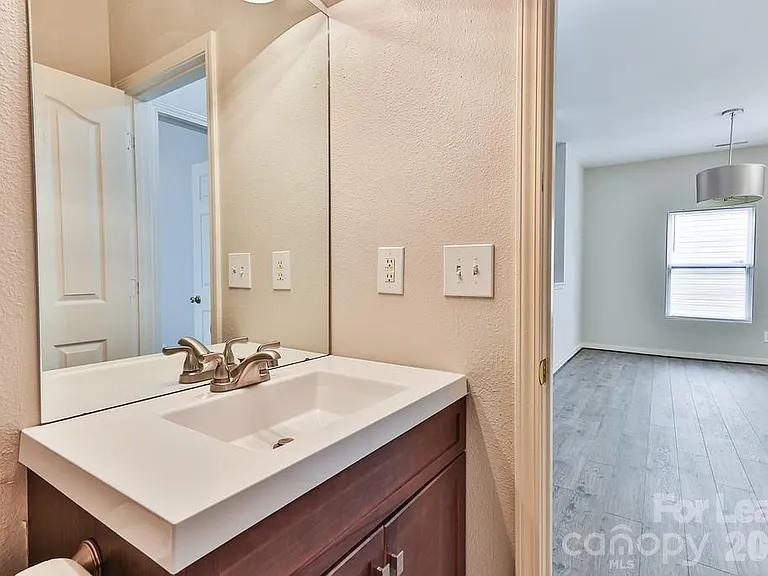 8946 Chalkstone Rd — Photo 20