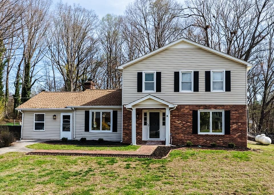 1st image of 2884 Blairmont Dr