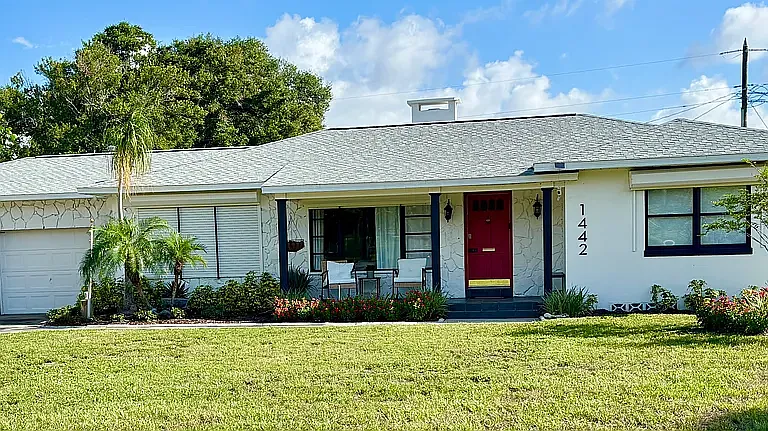 1442 Palmetto St — Photo 2