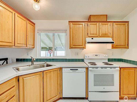 3rd image of 369 Gun Club Road #75