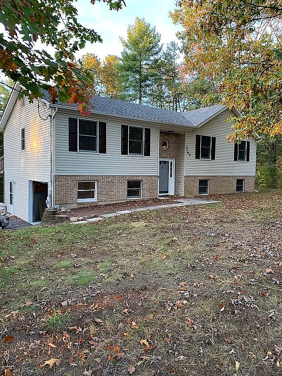 64 Powder Mill Ct photo 1