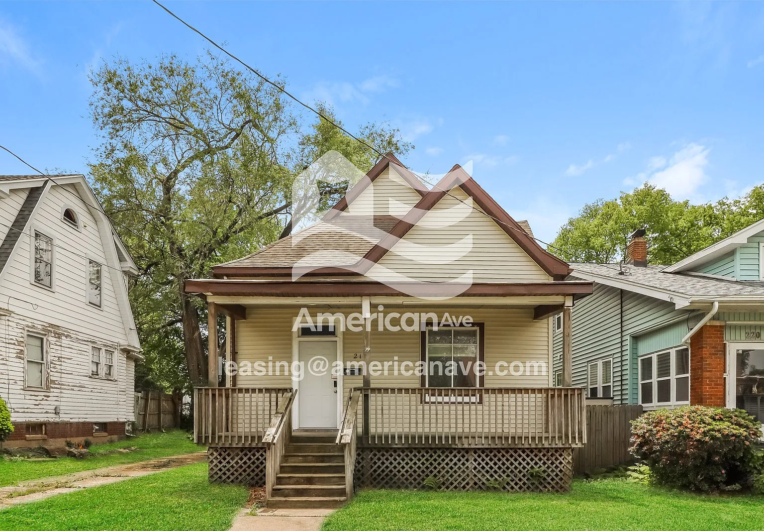 2 bed, 1.0 bath, 1082 sqft, $897 — Photo 1