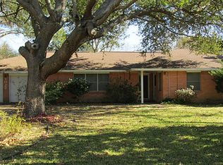 1027 Laurel St, La Marque, TX 77568