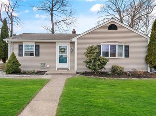 4 Rhode Island Ave, Cumberland, RI 02864