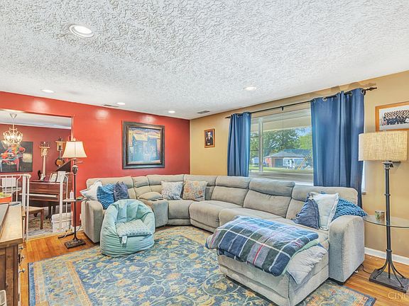 4th image of 119 Furbee Dr