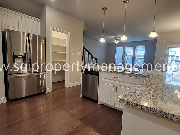 5th image of 709 Lowveld Dr