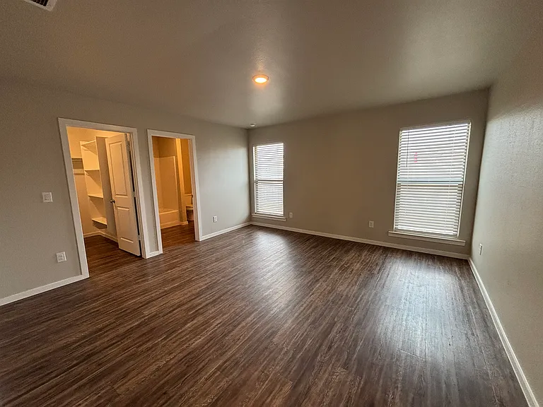 3506 Trenton Ave — Photo 12