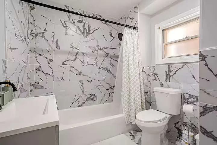 25 W 51st St — Photo 24