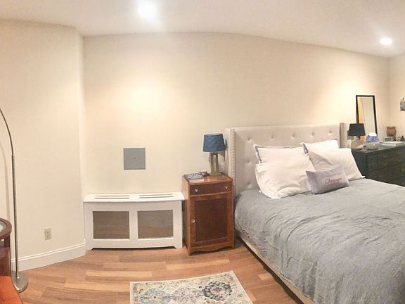 5th image of 332 W 87th St APT A